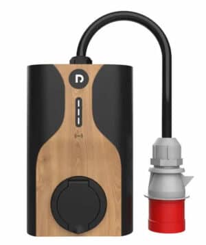 Raedian Nora -latausasema voimavirtapistokkeella